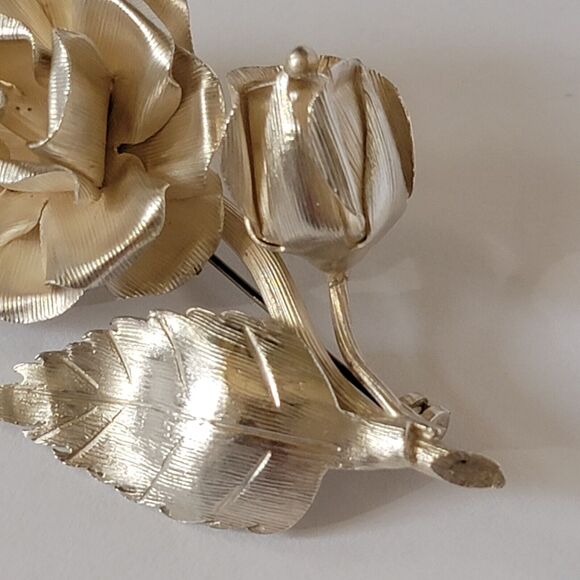 Vintage Floral Brooch - Artisan Sterling Silver with Bud - Picture 14 of 16